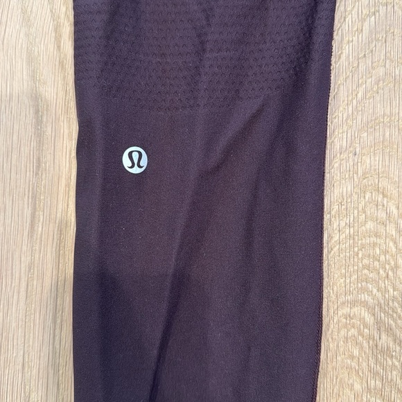 Lululemon leggings - Picture 5 of 10